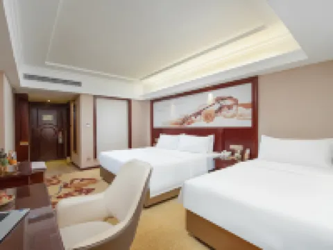 Vienna Hotel (Fengshan) Hotels in Fengshan