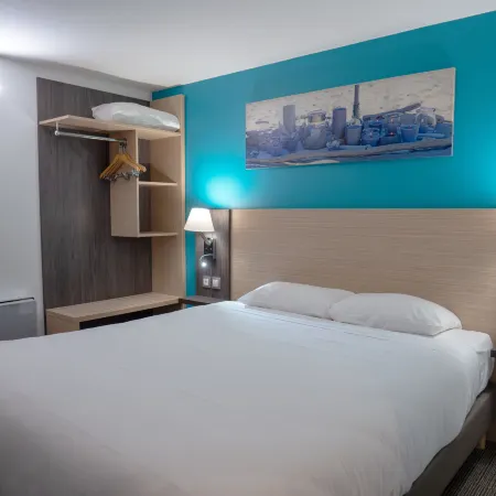 Contact Hotel Bleu France Eragny Cergy