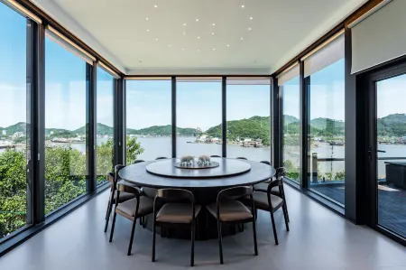 Yinhai Sanwan Hostel Отели рядом с достопримечательностью «Huangcheng Beach»