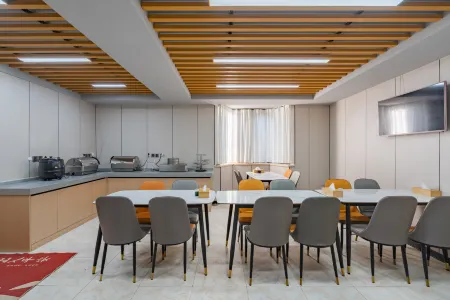 Jordan Coffetel Fengyang (Anhui University of Science and Technology) Отели рядом с достопримечательностью «Anhui Science & Technology University (Donghua Road)»