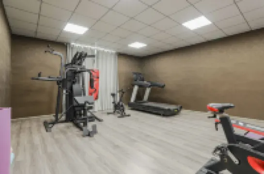 Dynasty Hotel (Honghuagang District Xinpu Branch)