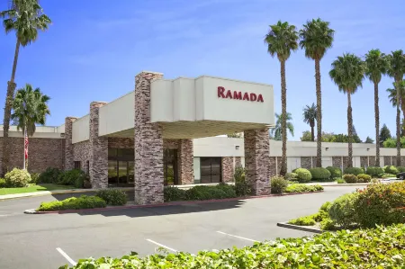Ramada by Wyndham Sunnyvale/Silicon Valley Отели рядом с достопримечательностью «Amazon Lab126»