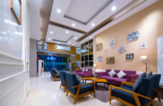 Triizz Hotel Semarang