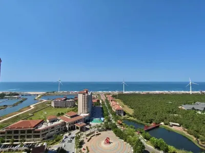See  Buluweisi Seaview Vacation Homestay（Naxianghai ） Hotel in zona The Dream Sea Bathing Place