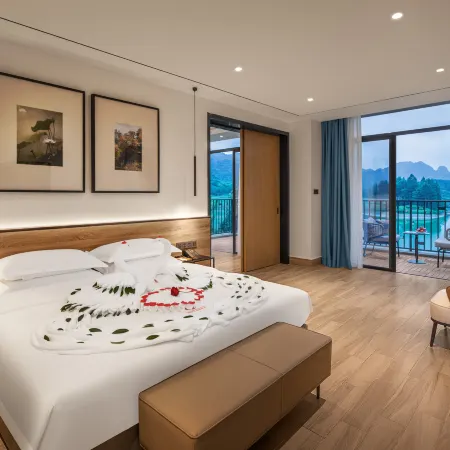Yingde Jiqingli Xianhu Hotel