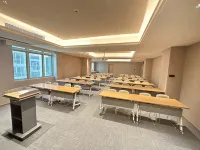 โรงแรม JI (สระว่ายน้ำริมทะเล ถนนคนรักใต้ จูไห่) - ติดทะเล