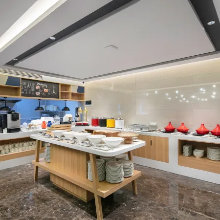 Kyriad Marvelous Hotel(Lixian Jinli Avenue Branch)