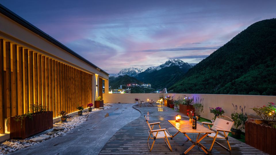 Yunyi Jinfeng Diffused Oxygen Resort Hotel (Mount Siguniang Scenic Area)