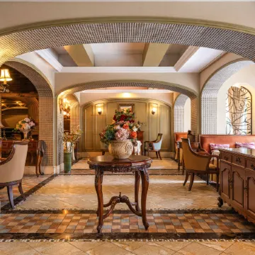 Ibis Hotel (Leshan City Center)