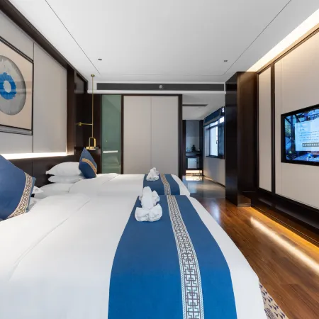Yueheng Jinshan Ancient Town Hotel