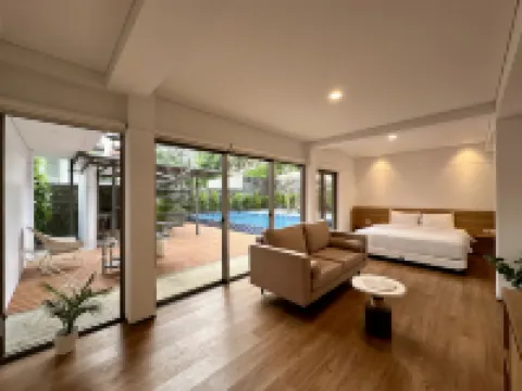 Bungalow Homes Hotels in Cidadap