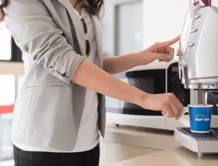 Hop Inn Nakhon Phanom Отели рядом с достопримечательностью «Wat Phra in Plaeng»