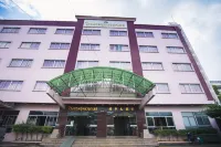 青蓬宮飯店 Wat Ko Kaew附近的飯店