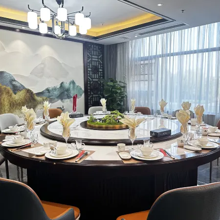Longfeng Lake Zhouji Hotel