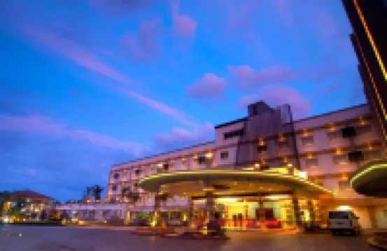 ホテル セントロ プエルトプリンセサ パラワン