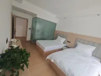 Yiyangge Homestay (Branch 2) Hotel di Hanyuan County