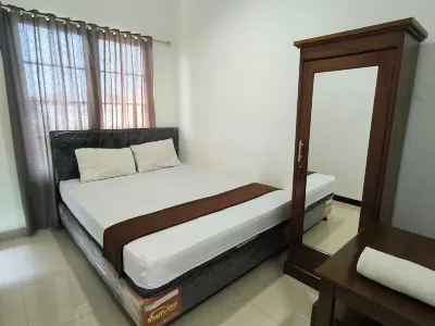 Pasadena House Syariah Hotel dekat Taman Rw VII Ngaliyan Semarang