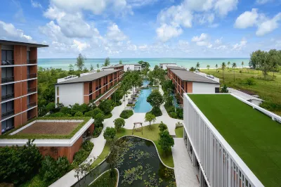 Pullman Khao Lak Resort Các khách sạn gần Wat Khok Khian