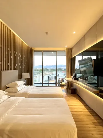 รูปภาพของซิมโฟนี ออฟ เดอะ ซี