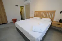 Diplomat Suites - พร้อมระเบียง