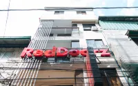 RedDoorz @ DBuilders Rooms Ph2 Taguig Hotels in Taguig City