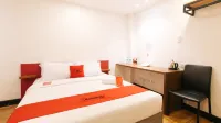 RedDoorz Plus at MM Hotel Las Pinas