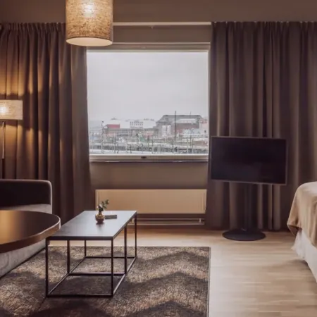 Home Hotel Odin Отели рядом с достопримечательностью «Стадион «Уллеви»»