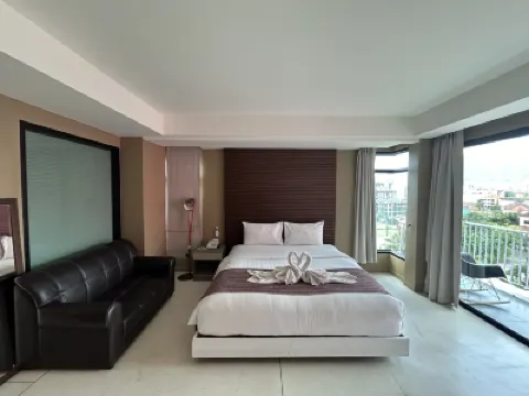 CoCo Boutique Hotel Hoteles cerca de Mirador de Karon