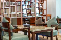 Lanfeng Hotel - Barer