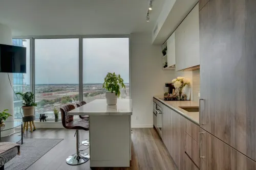 Camelia Apartment in Vaughan