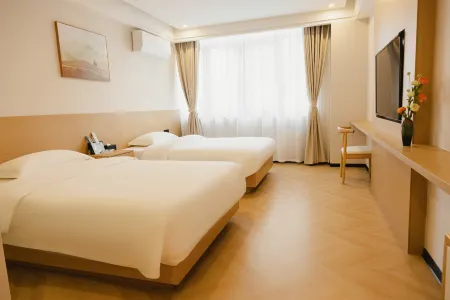 jinyaohotel Отели рядом с достопримечательностью «Jiangxi College of Foreign Studies Yaohu Campus»