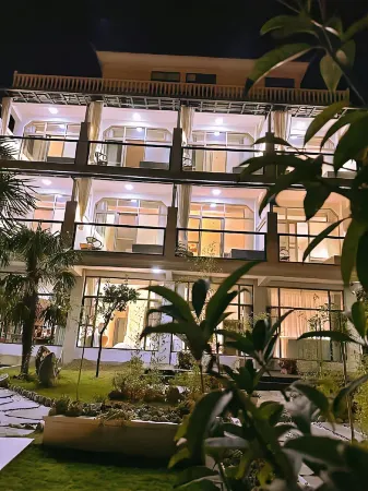 Lanting Hot Spring B&B (Eryuan Niujie Branch)