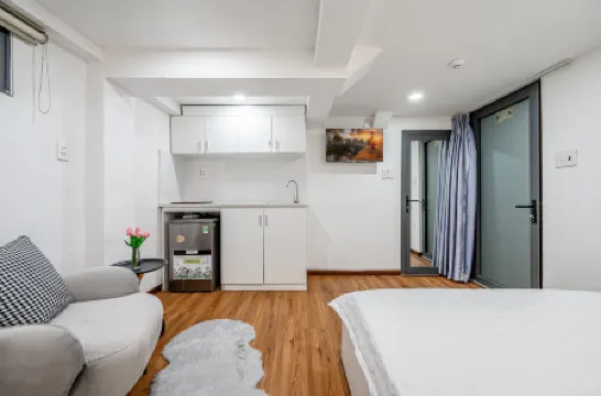 Lotus Lalala Inn Hotel Отели рядом с достопримечательностью «Музей жертв войны»