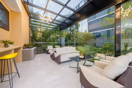 Cloud Pickup Hotel (Kangxin Highway Metro Station Store) Отели рядом с достопримечательностью «Fulei Former Residence»