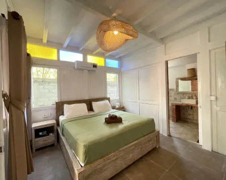 Purwa Ijen Hotels in Licin