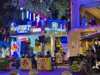 Benrat Hotel Hotels near Taikoo Li