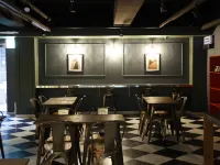 Bluedot Poshtel Hotels in Сеул