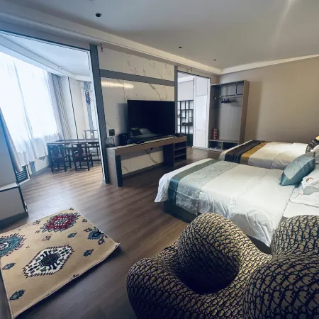 Yue'erwan Business Hotel