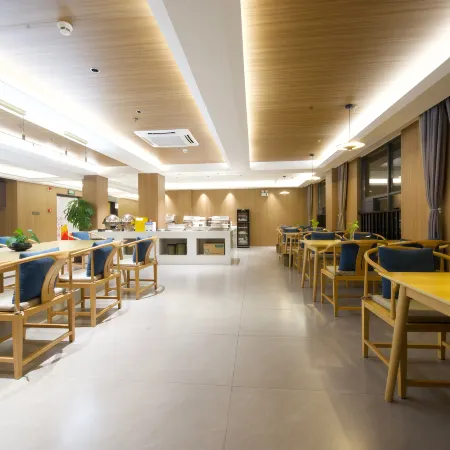 Shucheng Feier Hotel