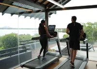 DoubleTree by Hilton Weerawila Rajawarna Resort - Gym