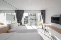 Lis Hotel Chiangmai - parcheggio