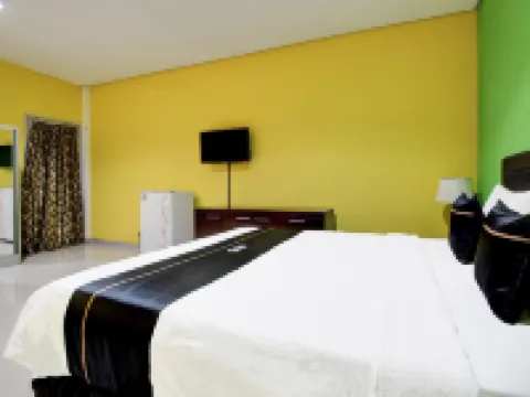 Hotel O Jalan Slamet Riyadi Near Bandara Adi Soemarmo Formerly Amanah Sejahtera Hotels in Ngemplak