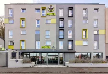 B&B Hotel le Port Marly Saint Germain en Laye Отели в г. Ле-Везине