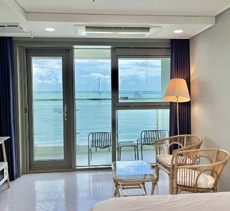 The First Ocean Gwangan Отели в г. Пусан