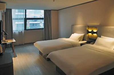 Home Inn Huayi Selected Hotel (Shanghai National Convention and Exhibition Center Jiayi Road Branch) Hotel a Shanghai