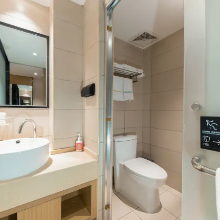 City Comfort Inn Hotel (Xinnan Gate of the ancient city of Jingzhou Museum)