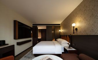 W · Impression Hotel (IFS Guojin Center Branch, Wuyi Square, Changsha)