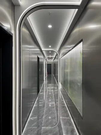 Lanyue E-Sports Hotel (Fengshan Garden)