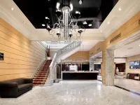 HCC St. Moritz Hotels near Casa Batllo