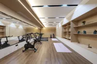 Yuexuan Hotel (Chongqing Jiefangbei Hongya Cave Branch)